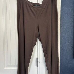 EILEEN FISHER WASHABLE STRETCH CREPE.  Slim Cropped Pant.